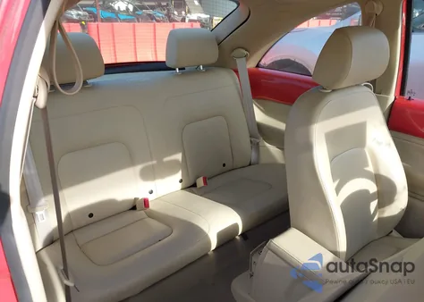 2004 Volkswagen New Beetle Gls 1.8T from USA, damaged, VIN 3VWCD31C54M412958